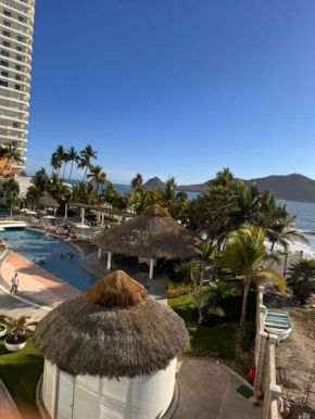 Departamento a pie de playa CAM